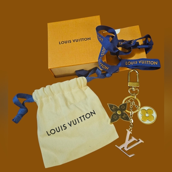 Auth Louis Vuitton Keychain Spring Street M01187 Bag Charm / Key Holder EUC - Picture 1 of 6